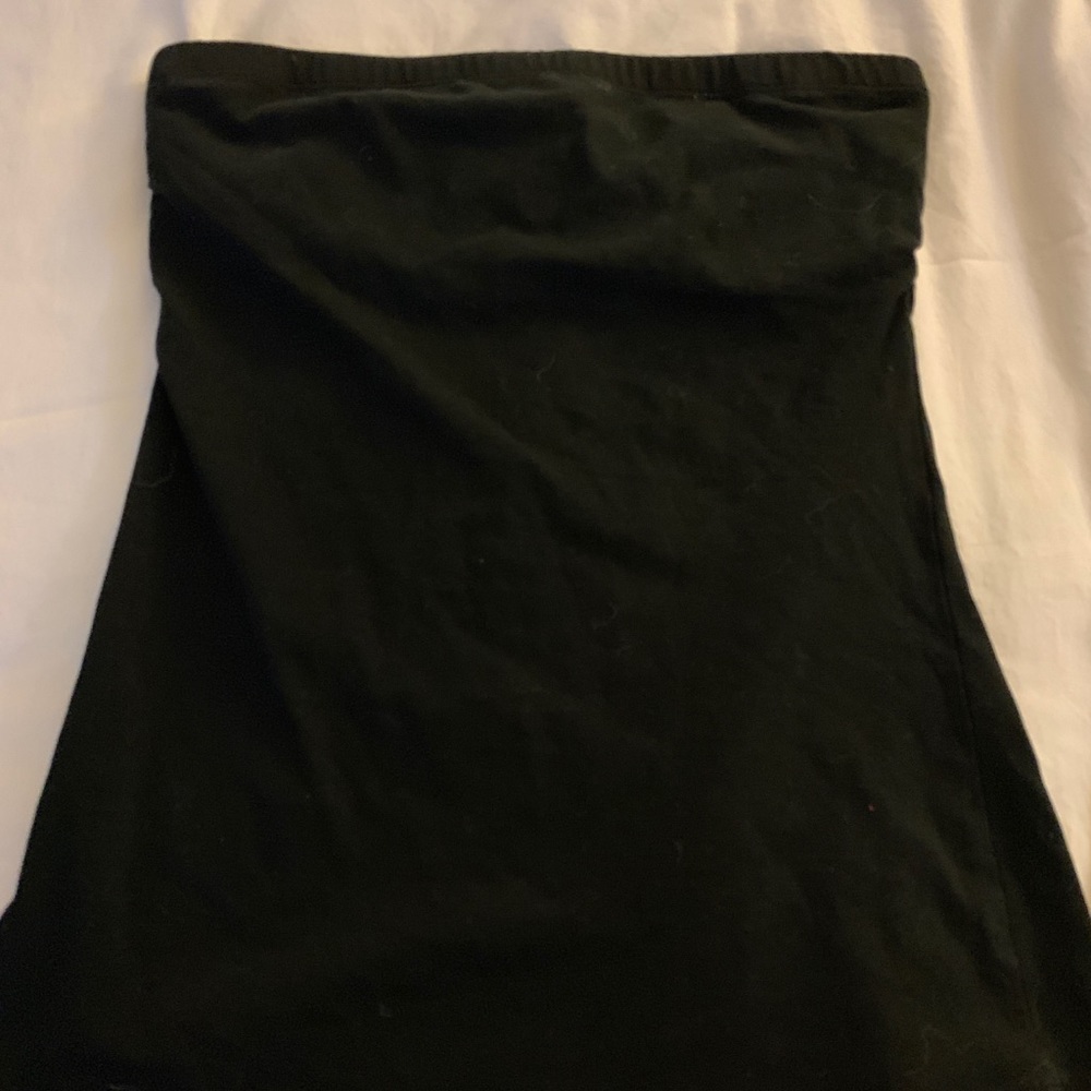 Black long tube top.